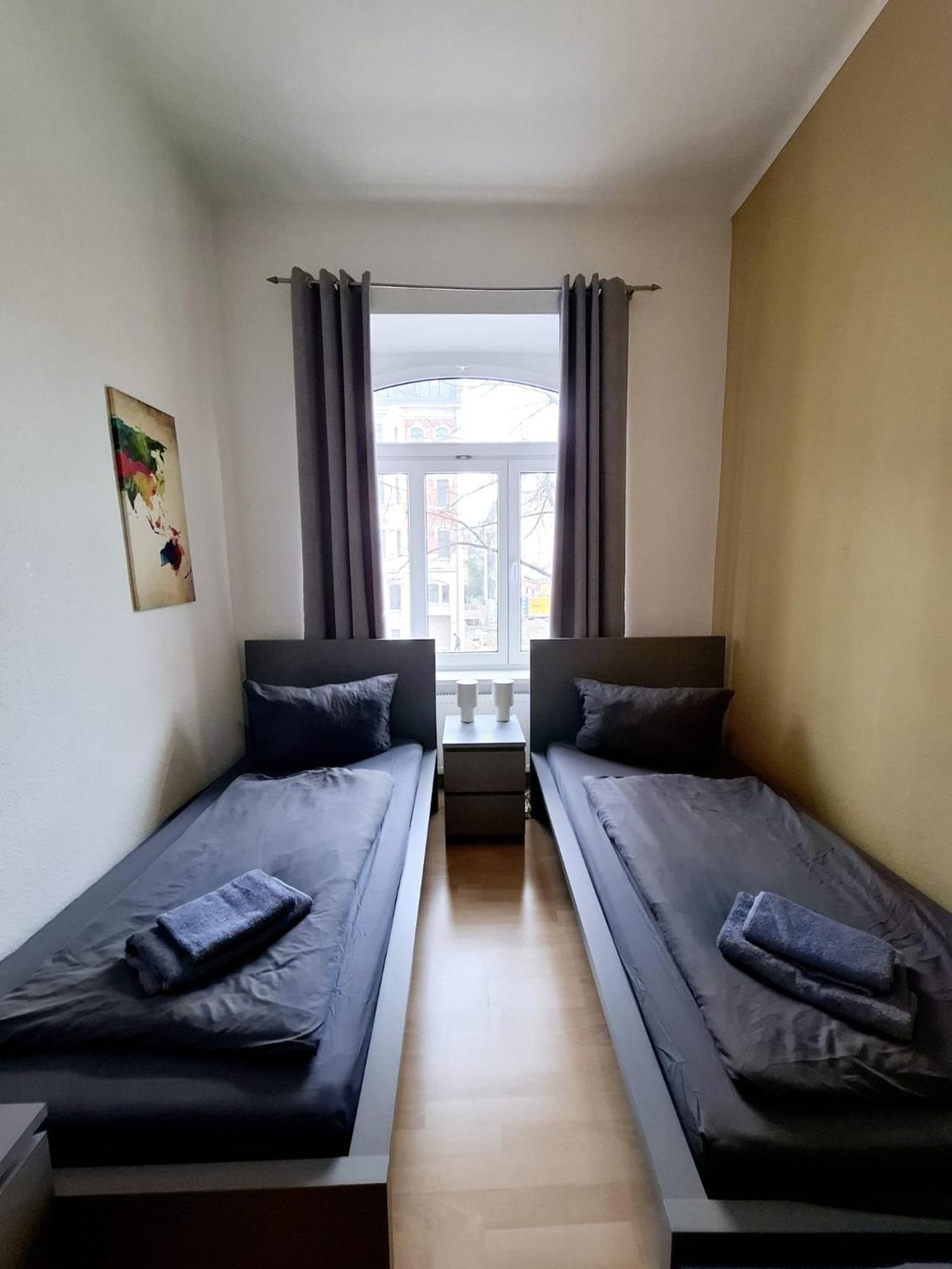 Altbauwohnung Direkt An Der Karli Mit Balkon - Netflix Inklusive Leipzig Exterior photo